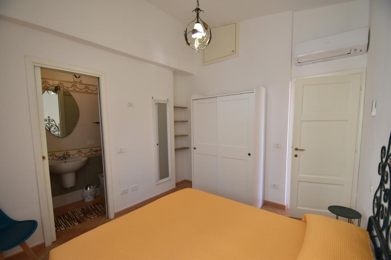 Ferienwohnung Route 25 - Cavoli - Vista Mare, Con Clima, Terrazza E Posto Auto Spiaggia di Cavoli Exterior foto